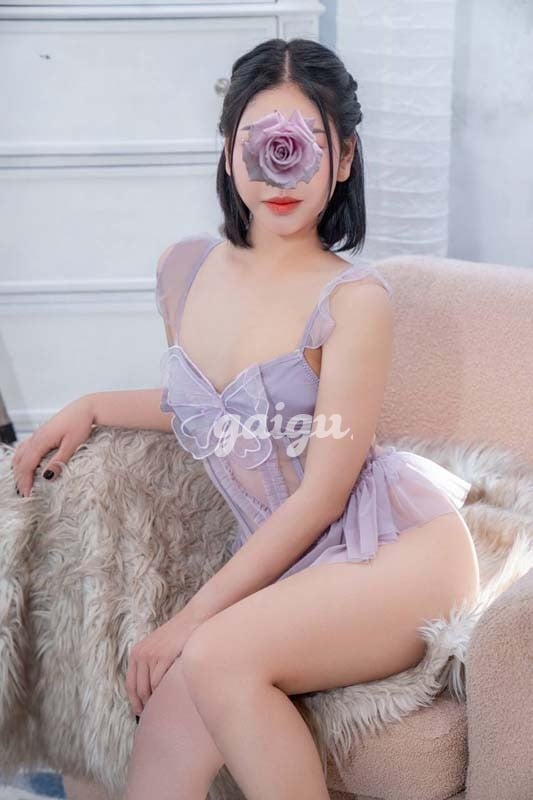 Siêu Phẩm Linh Anh 2K5 – Xinh Như Idol Tóp Tóp, Body Cực Nét