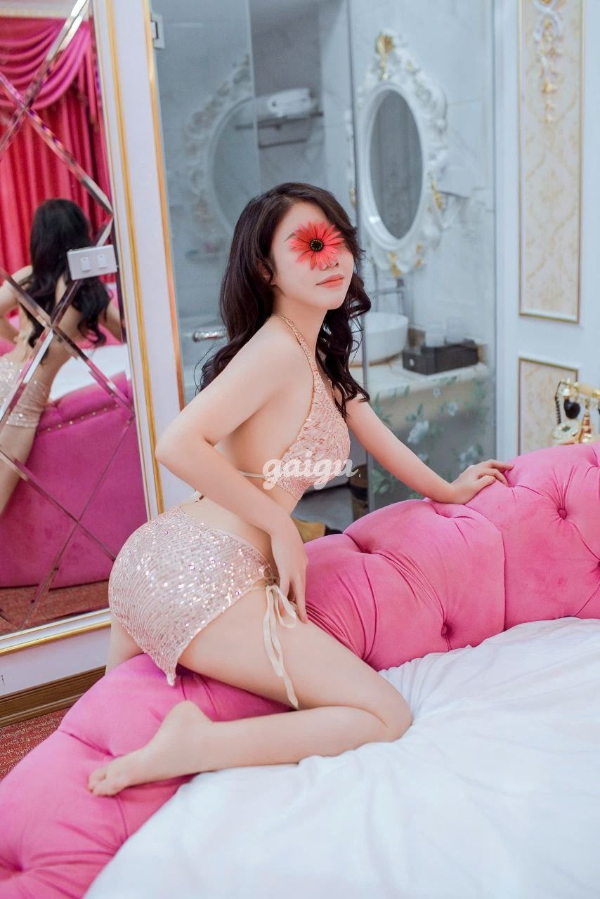 Linh San – Hàng hot – Body chuẩn mẫu