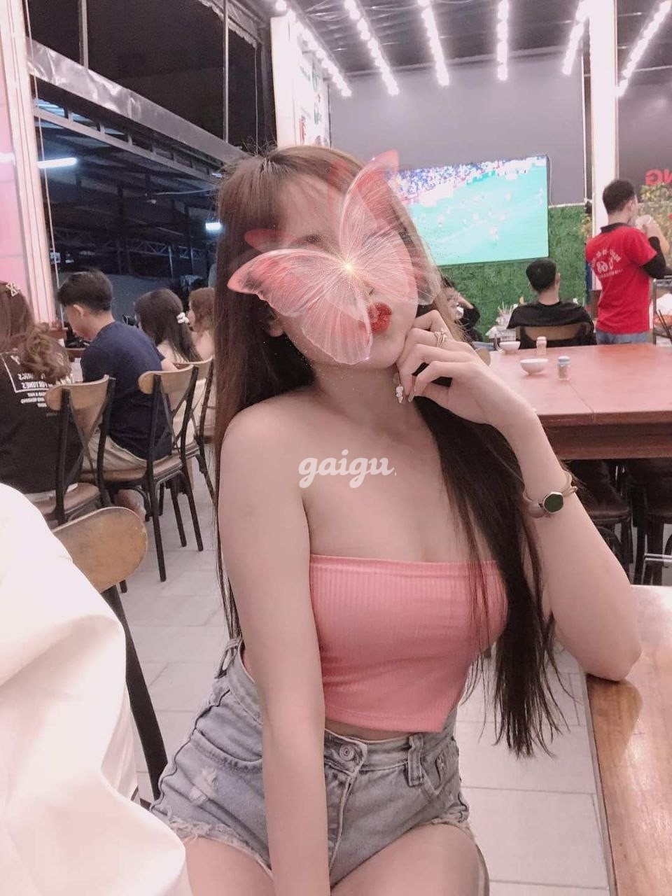 SIÊU DÂM BÉ LINH BÚ CU THẦN SẦU,BƯỚM DÂM MỌNG NƯỚC,THÁCH THỨC CÁC ANH SANG CHỊCH EM