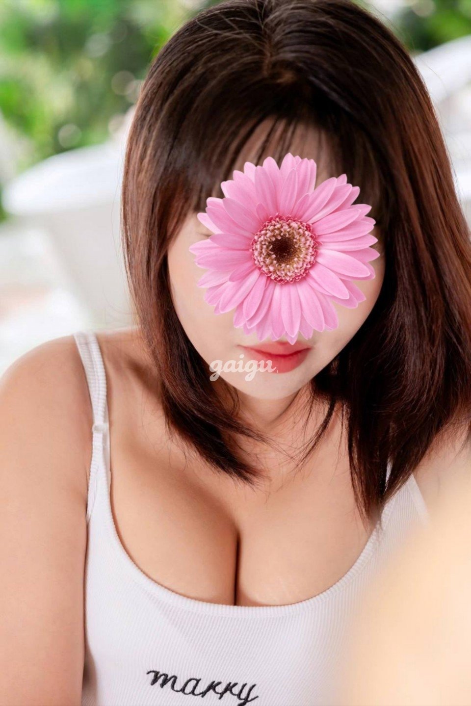 TRÚC LY – TÌNH CẢM, NHẸ NHÀNG, NỮ TÍNH VÀ YÊU NGHỀ